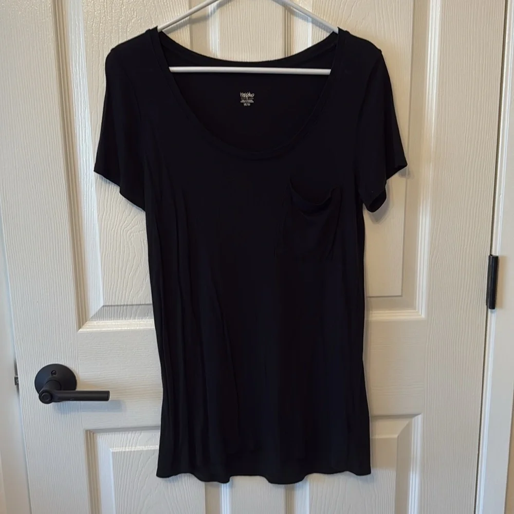 Basic Target Mossimo pocket tees - Picture 4 of 7